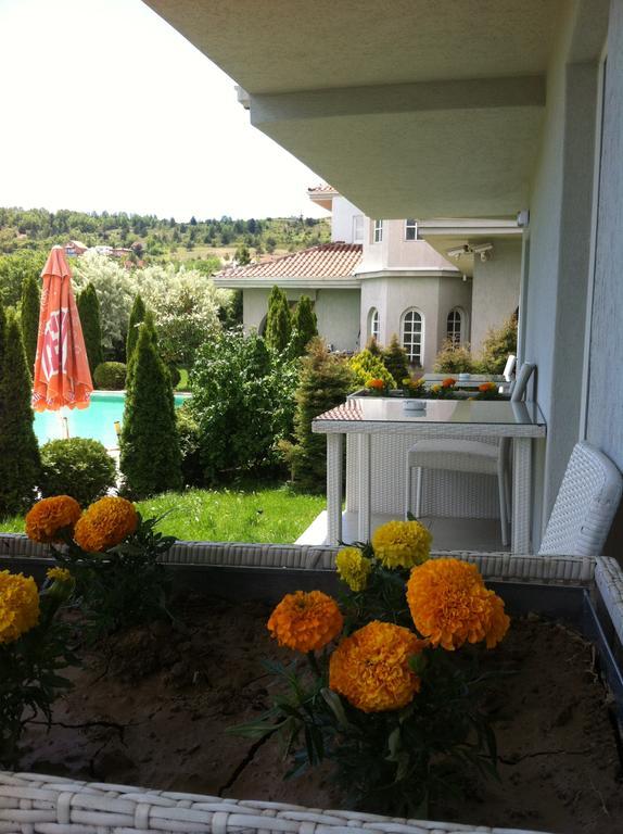 Hotel Sunny House Sopiste Exterior foto