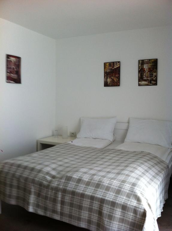 Hotel Sunny House Sopiste Exterior foto
