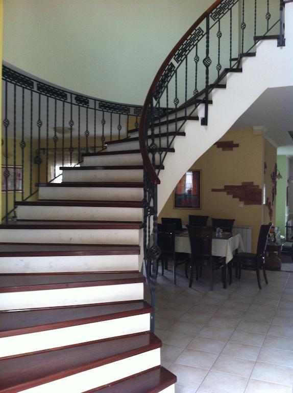 Hotel Sunny House Sopiste Exterior foto